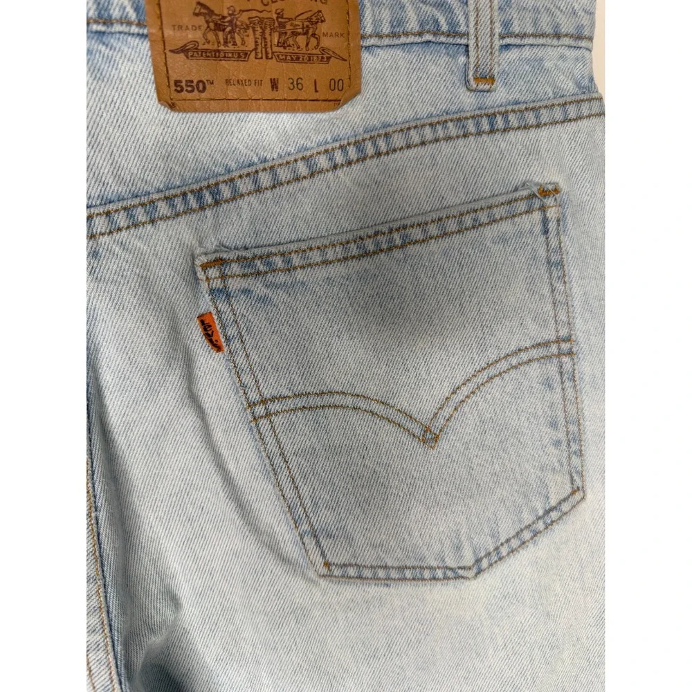 Vintage 90s Levis 550 Relaxed Fit Denim Shorts Light Wash Orange Tab Mens 36
